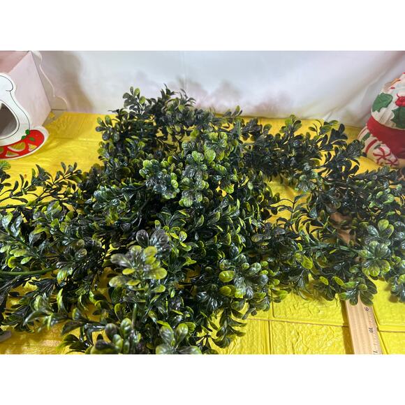 Vintage 6’ Holiday Christmas Greenery Garland - Picture 2 of 8